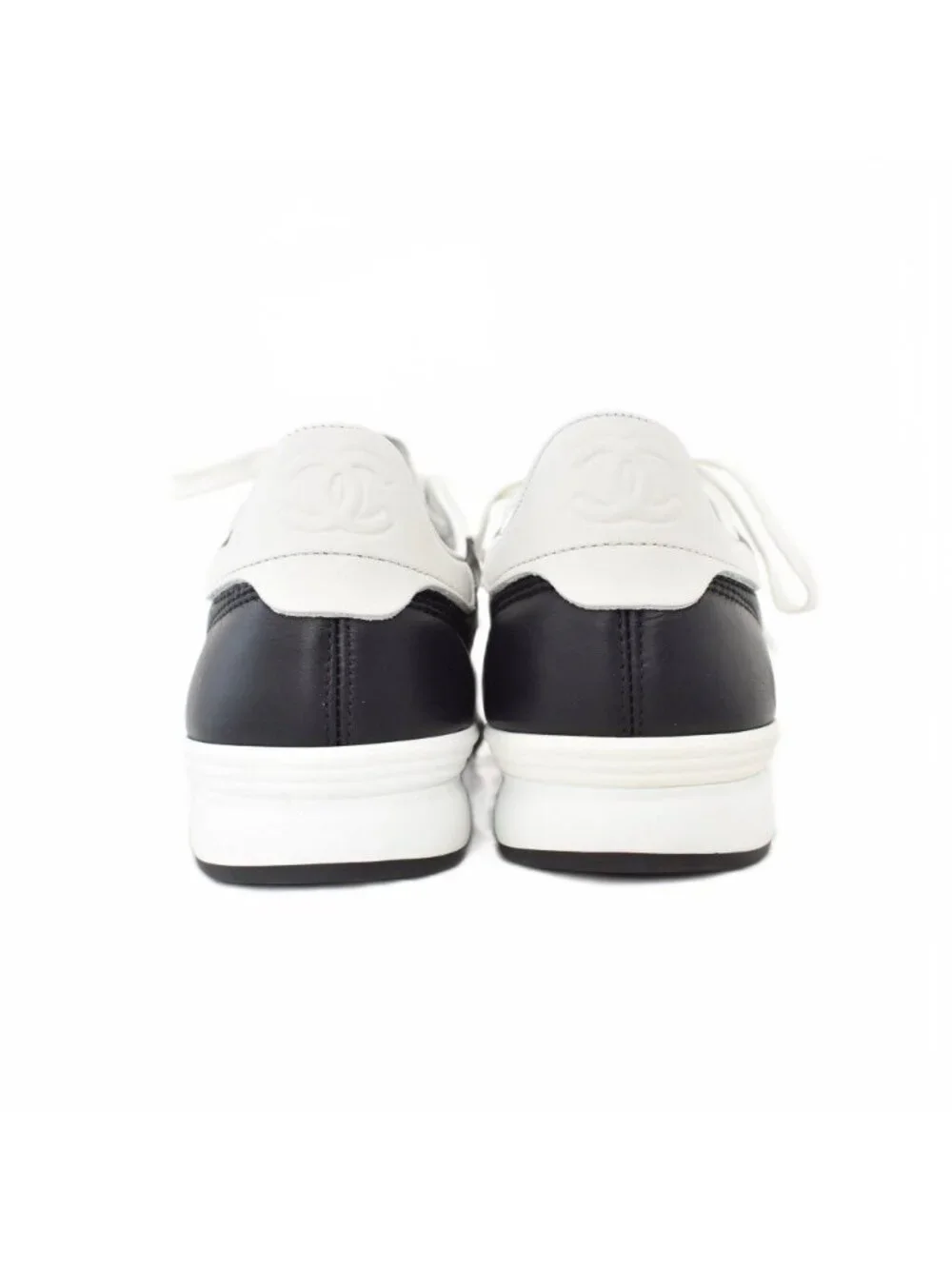Chanel Quilted CC Logo Low-Cut Sneakers Black
